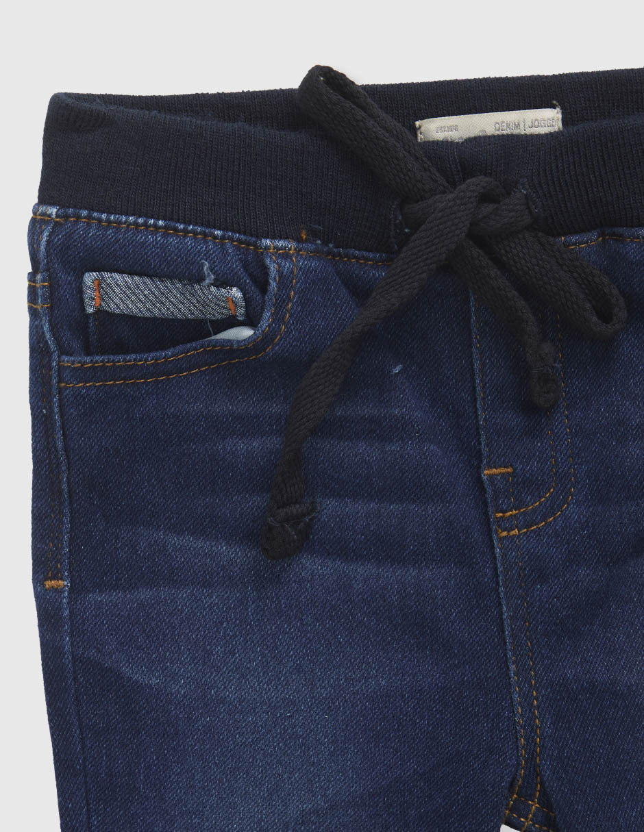 Jeans jogger straight lavado obscuro para niño 5